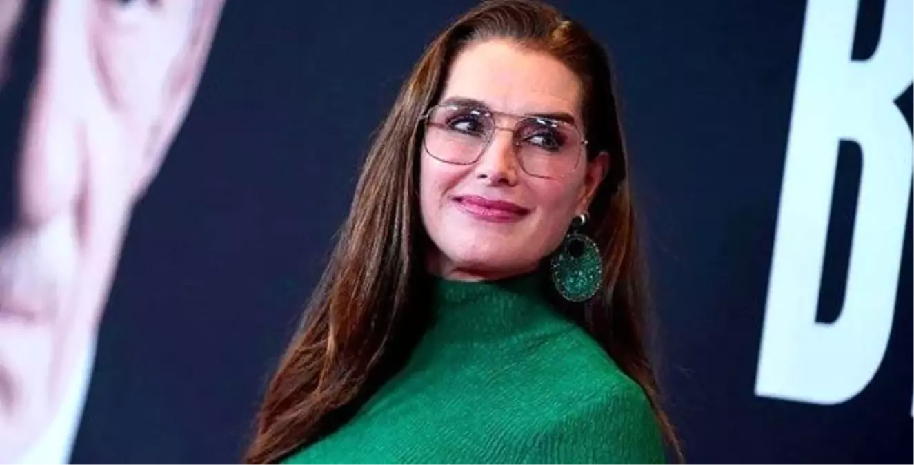 Brooke Shields, kızlarıyla hala yatakta uyuyor