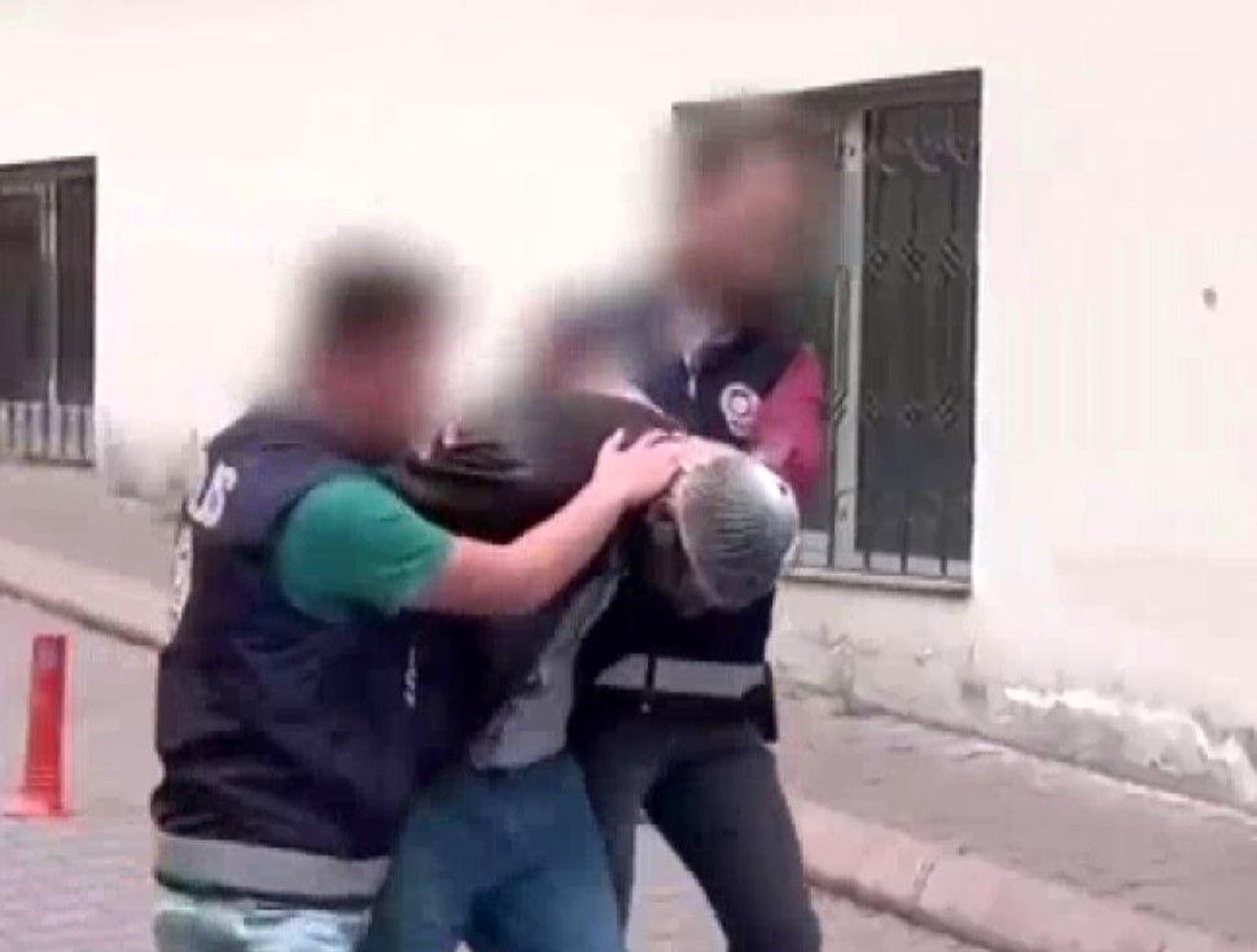 Kayseri\'de kızını öldürmeye teşebbüs eden ve 38 suç kaydı olan şahıs yakalandı