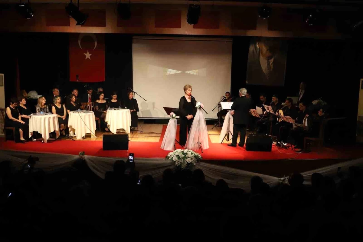 Nazilli Belediyesi Türk Sanat Müziği Topluluğu Kurucu Şefi Lütfi Selek Onuruna Vefa Konseri