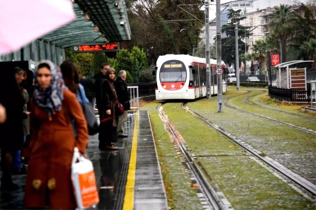 Samsun Raylı Sistem Hattına 10 Yeni Tramvay Alımı İhalesi 7 Mayıs\'ta Yapılacak