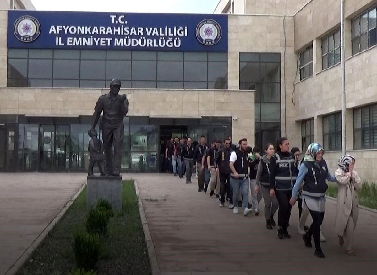 Afyonkarahisar Merkezli Yasa Dışı Bahis Sitesi İşletenlere Operasyon: 19 Tutuklama