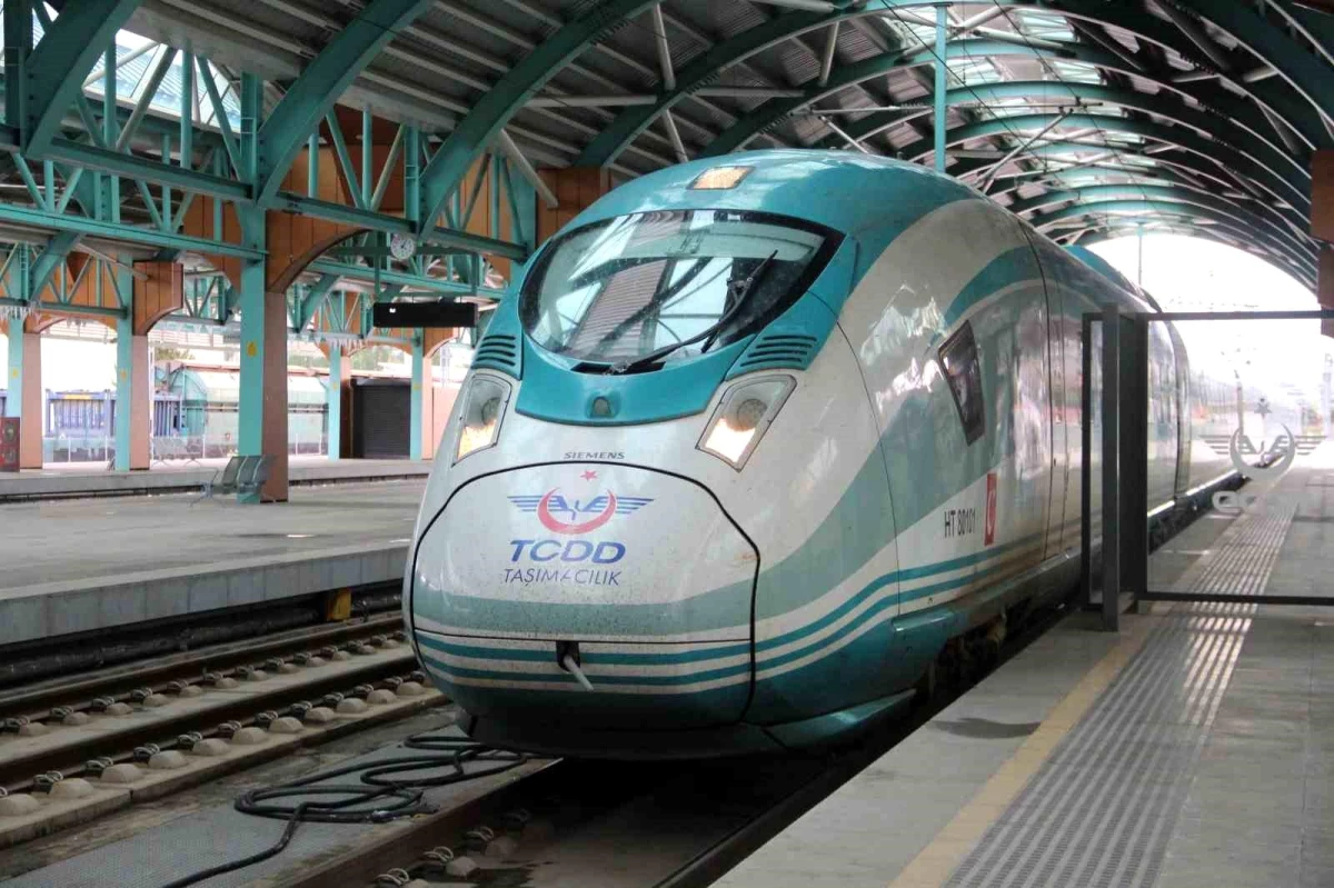 Yüksek Hızlı Tren İle Sivas-İstanbul Seyahat Süresi Kısaldı