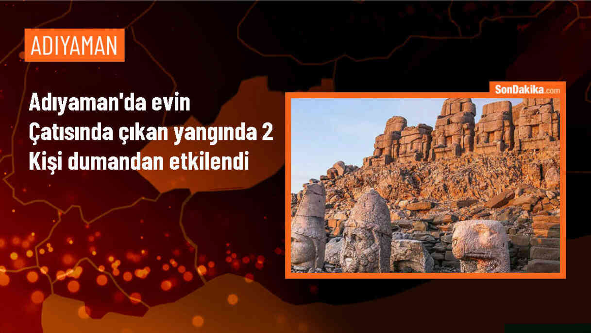 Adıyaman\'da bir evin çatısında çıkan yangında 2 kişi dumandan etkilendi