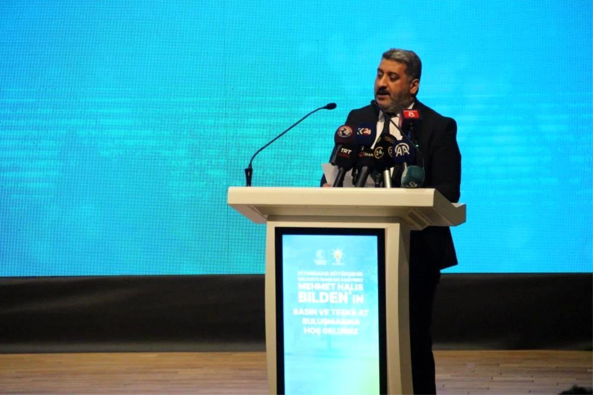 AK Parti Diyarbakır İl Başkanı Mehmet Raşit Ocak, DEM\'li belediyelerin işçi çıkarmalarına tepki gösterdi