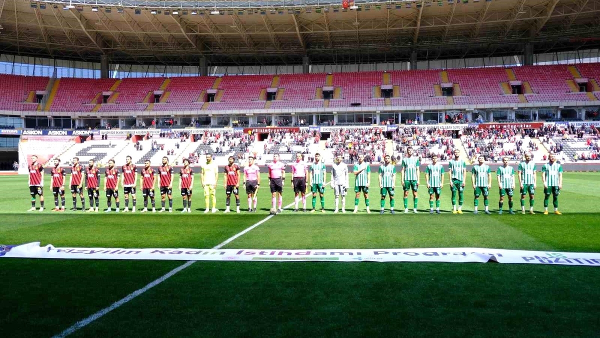 Eskişehirspor, Çimili Belediyespor\'u 4-1 mağlup etti