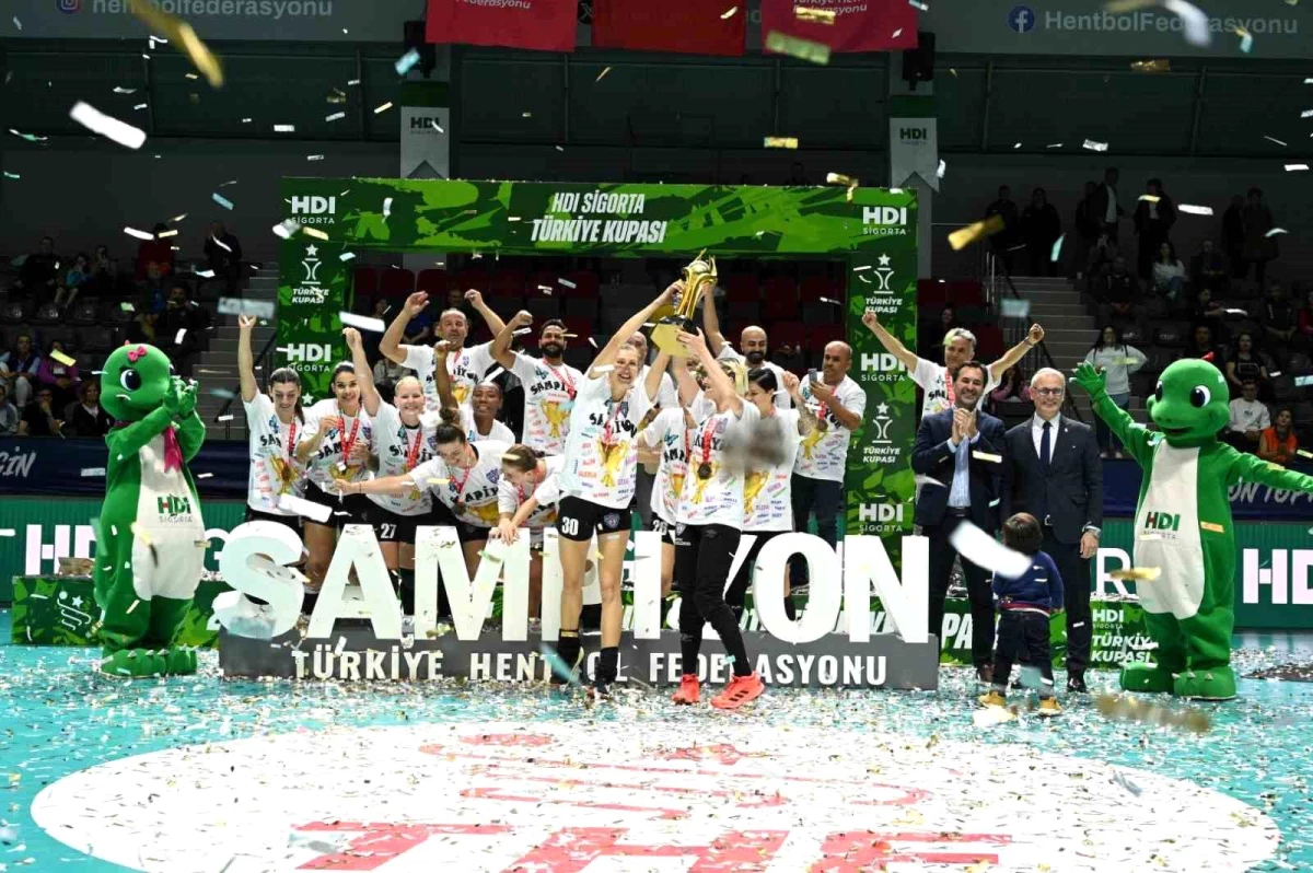 Konyaaltı Belediyesi HDI Sigorta Kadınlar Türkiye Kupası\'nı kazandı