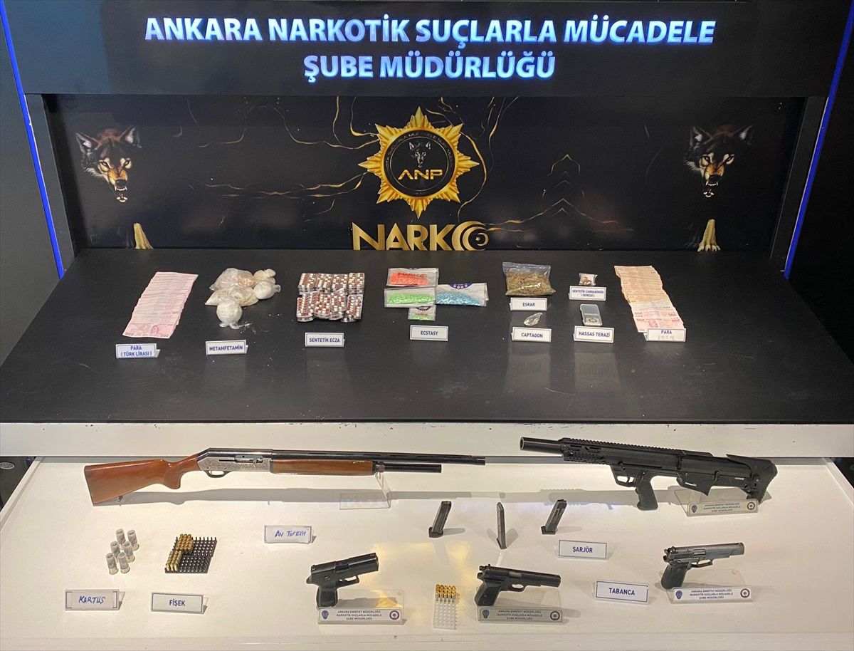 Ankara\'da uyuşturucu ticareti yapan 12 kişi gözaltına alındı