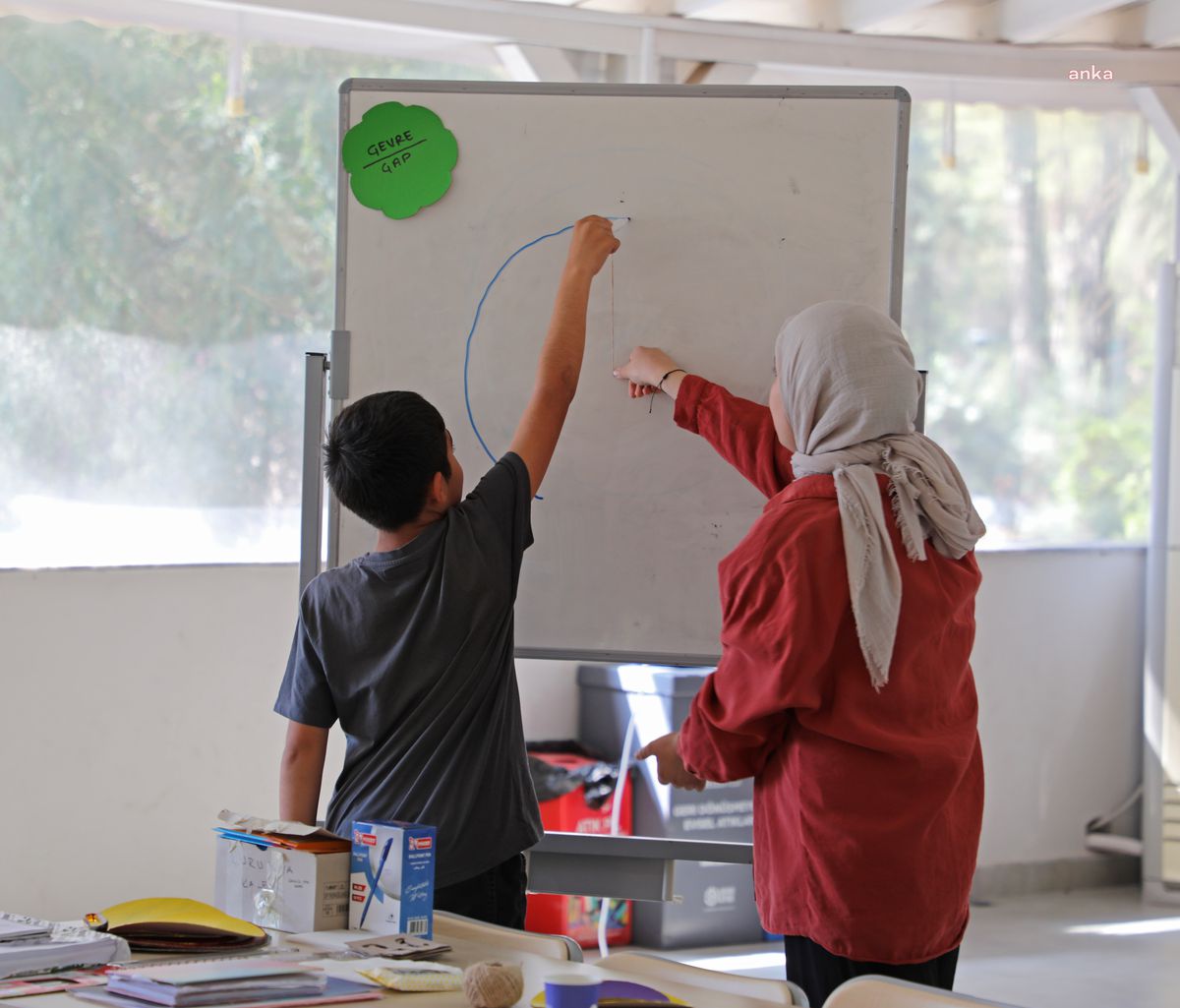 Antalya\'da Gençler Matematikle Buluştu