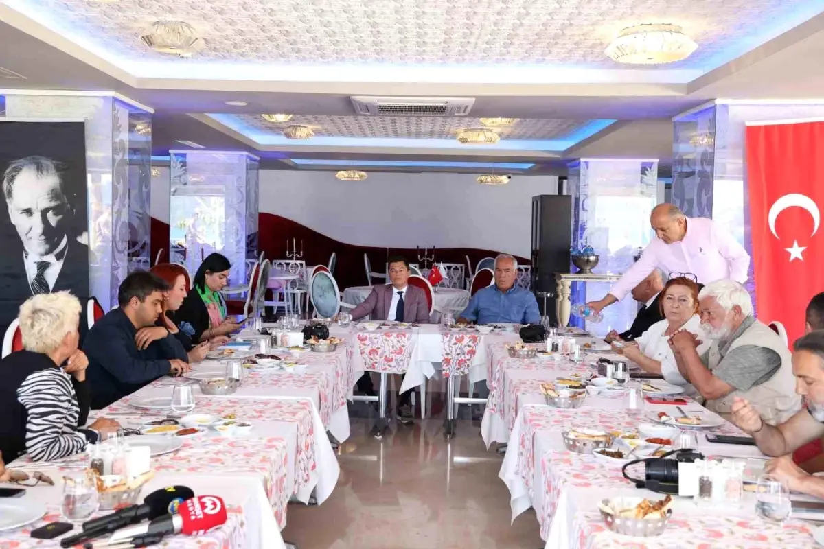 Marmaris Belediye Başkanı Acar Ünlü, çalışmaları hakkında bilgi verdi