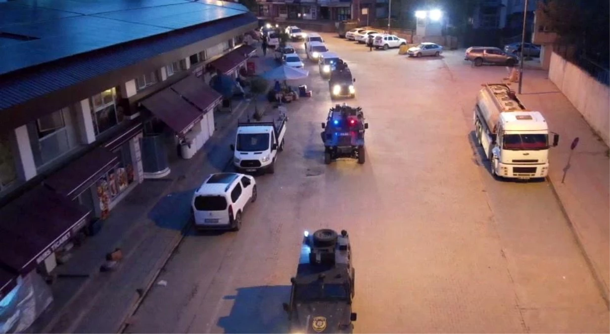 Bitlis Hizan\'da Uyuşturucu Operasyonu: 5 Şüpheli Tutuklandı