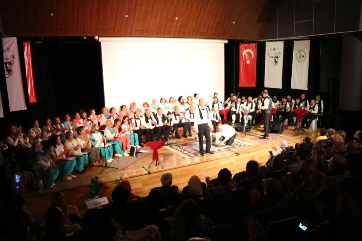 Bolu Belediyesi Köroğlu Türk Halk Müziği Korosu Konseri