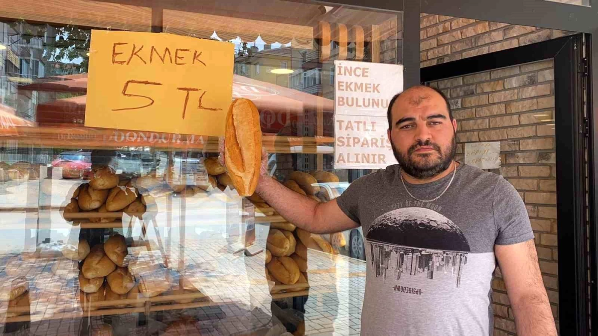 Çankırı\'da Fırın İşletmesi Ekmeği Ucuz Satarak Vatandaşların Yüzünü Güldürüyor
