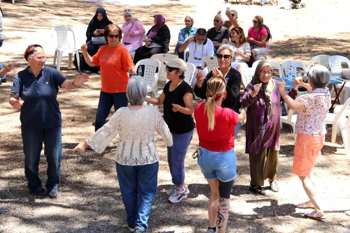 Fethiye\'de Hıdırellez Şenliği Coşkusu