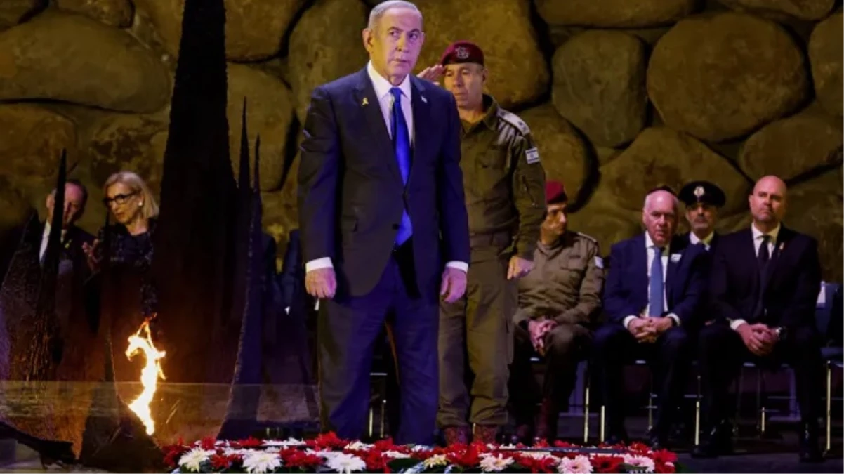 İsrail\'deki Holokost anma töreninde Netanyahu\'ya protesto: Defol git