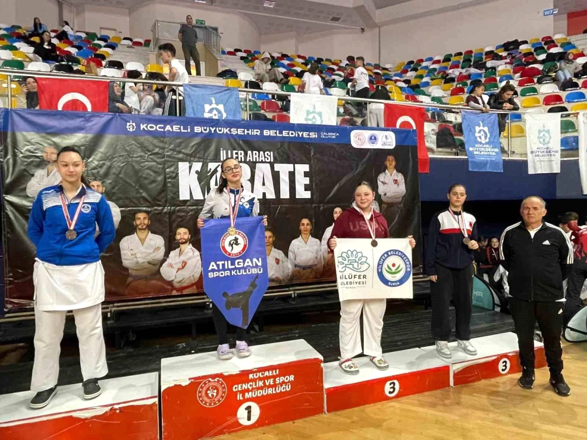 Nilüfer Belediyespor Karatecileri Madalyalarla Döndü