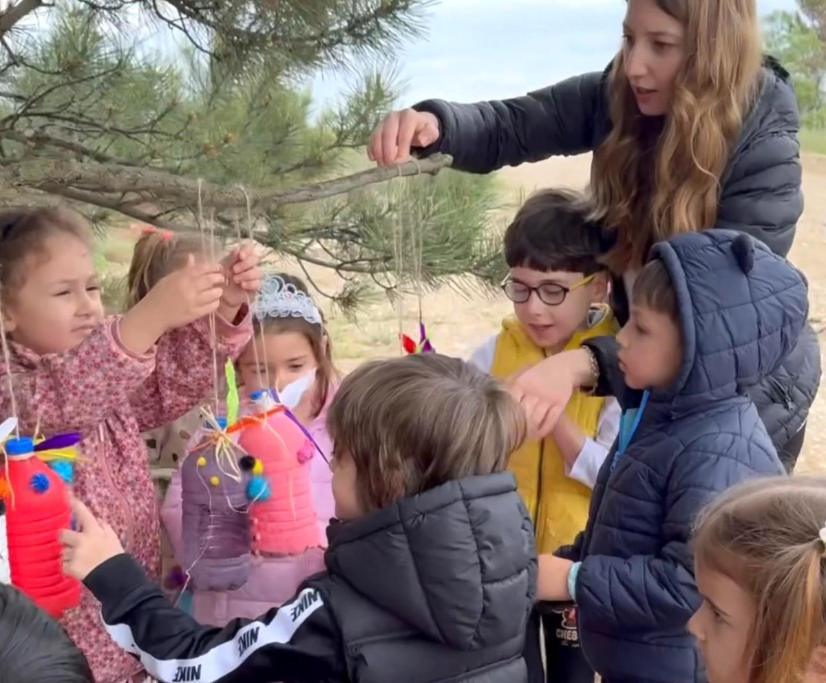 Bilecik\'teki Anaokulu Öğrencileri Kuşlar İçin Yemlik Hazırladı