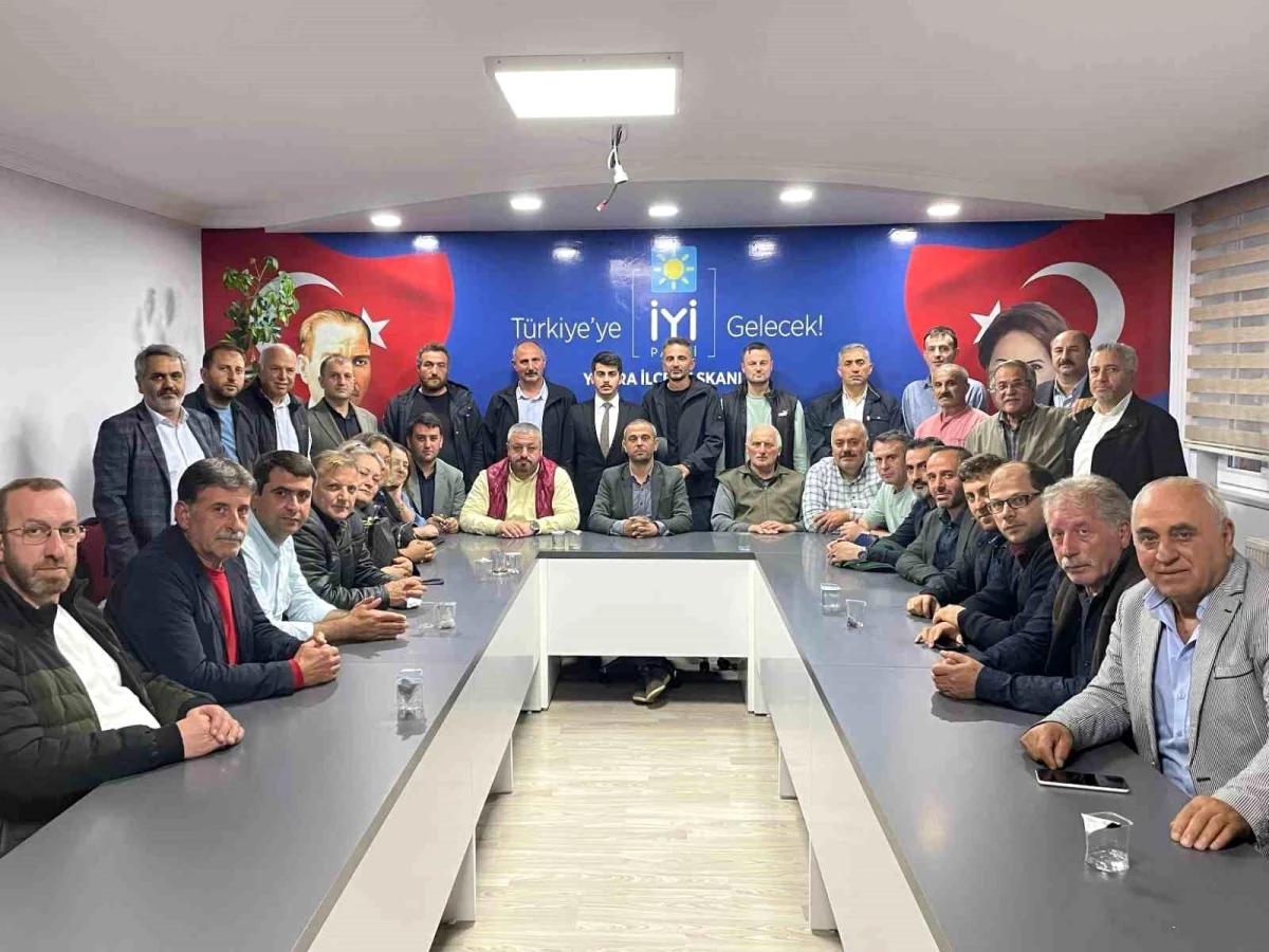 İYİ Parti Trabzon Yomra İlçe Başkanlığı\'nda İstifa Depremi