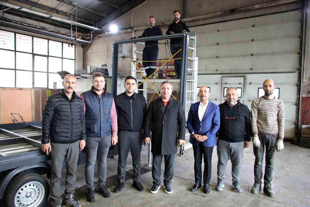 Erzincan Valisi Hamza Aydoğdu, İl Özel İdaresi\'ni ziyaret etti