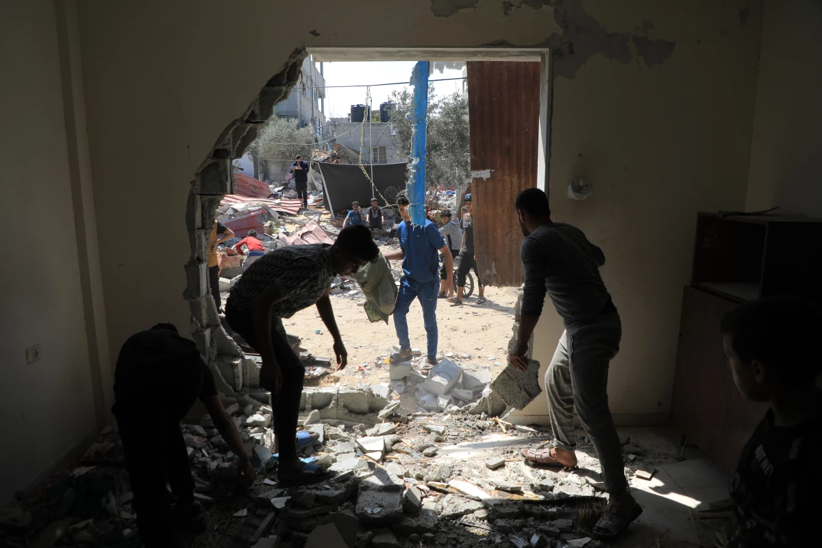 Refah kentindeki İsrail saldırılarında en az 20 kişi öldü