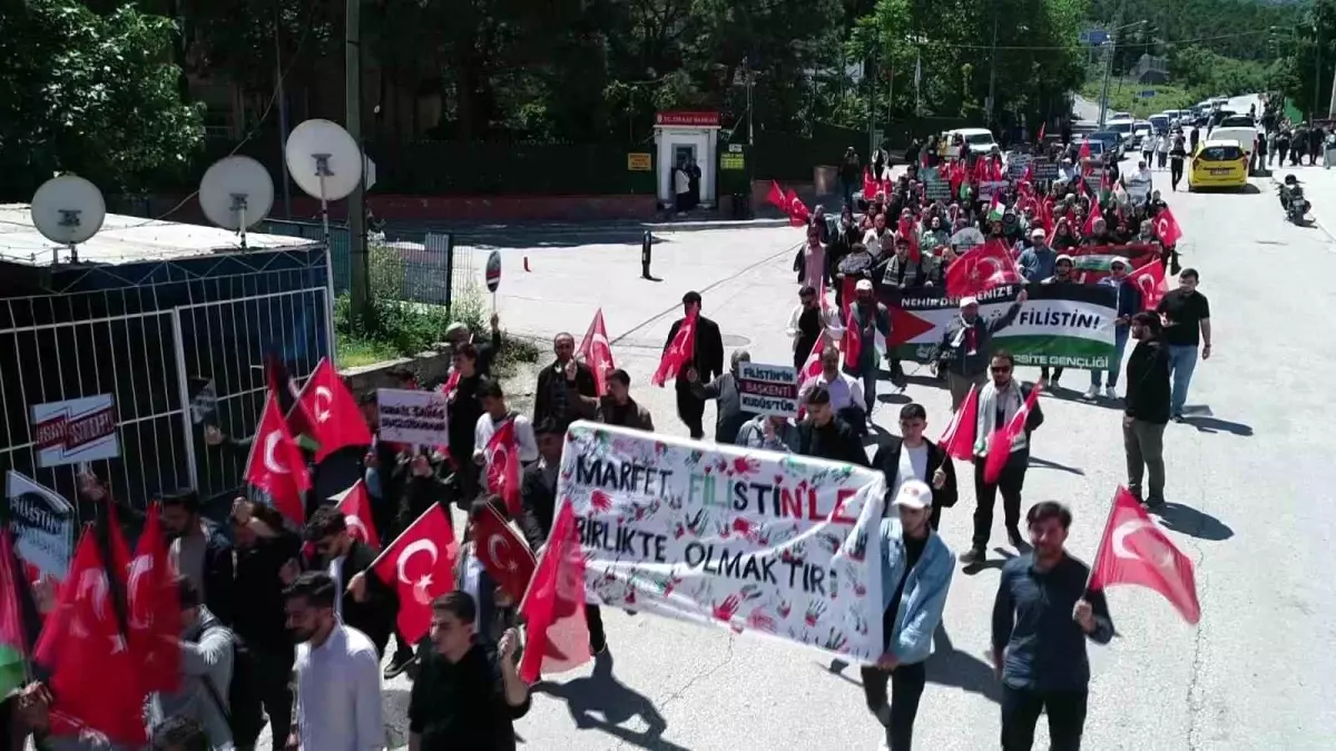 Amasya\'da Üniversite Öğrencileri İsrail\'in Gazze\'ye Saldırılarına Tepki Gösterdi