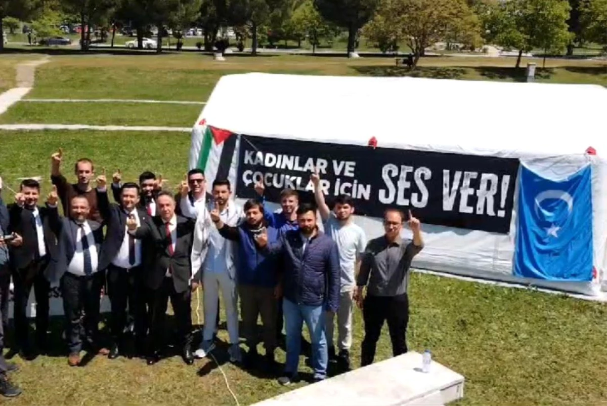 BBP Genel Başkan Yardımcısı Ekrem Alfatlı, Bursa Uludağ Üniversitesi öğrencilerinin Filistin destek çadırlarını ziyaret etti