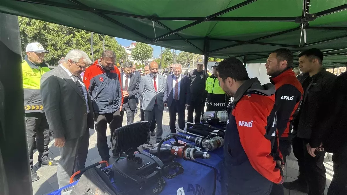 Bolu\'da Karayolu Trafik Güvenliği Haftası Etkinlikleri Düzenlendi