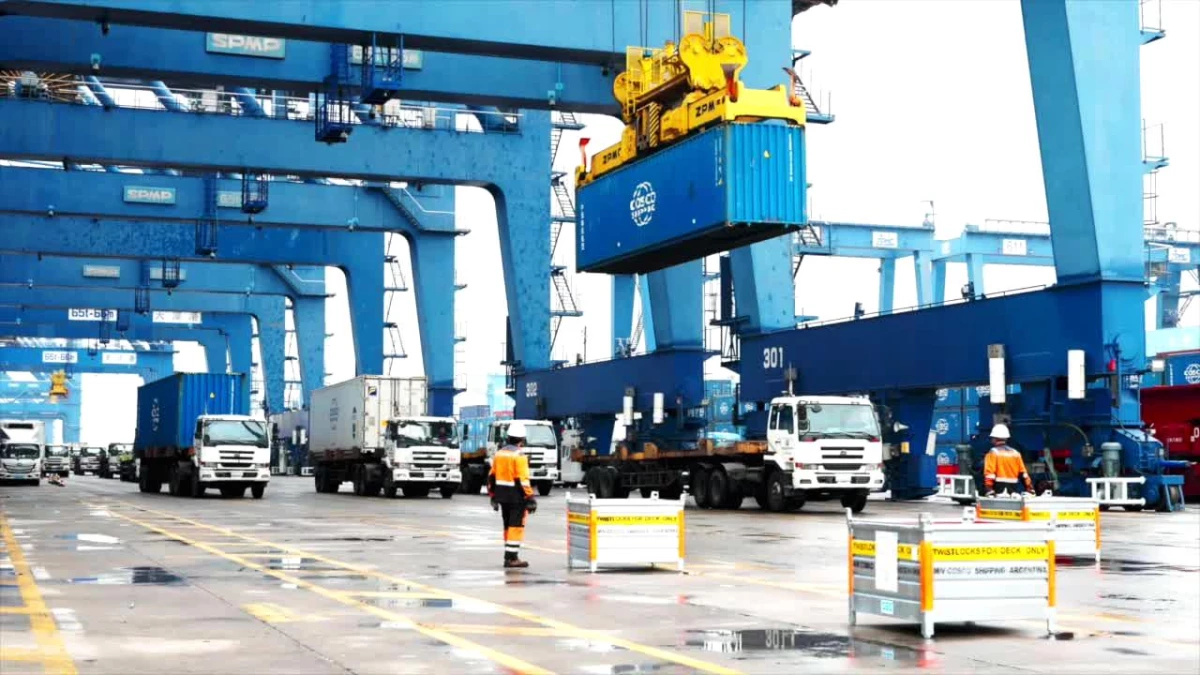 Çin, Tianjin Limanı\'ndan Güney Amerika\'ya yeni bir doğrudan nakliye rotası başlattı