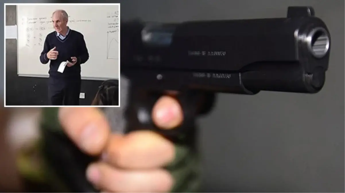 İstanbul\'da okuldan atılan yabancı uyruklu öğrenci, müdürü silahla vurdu