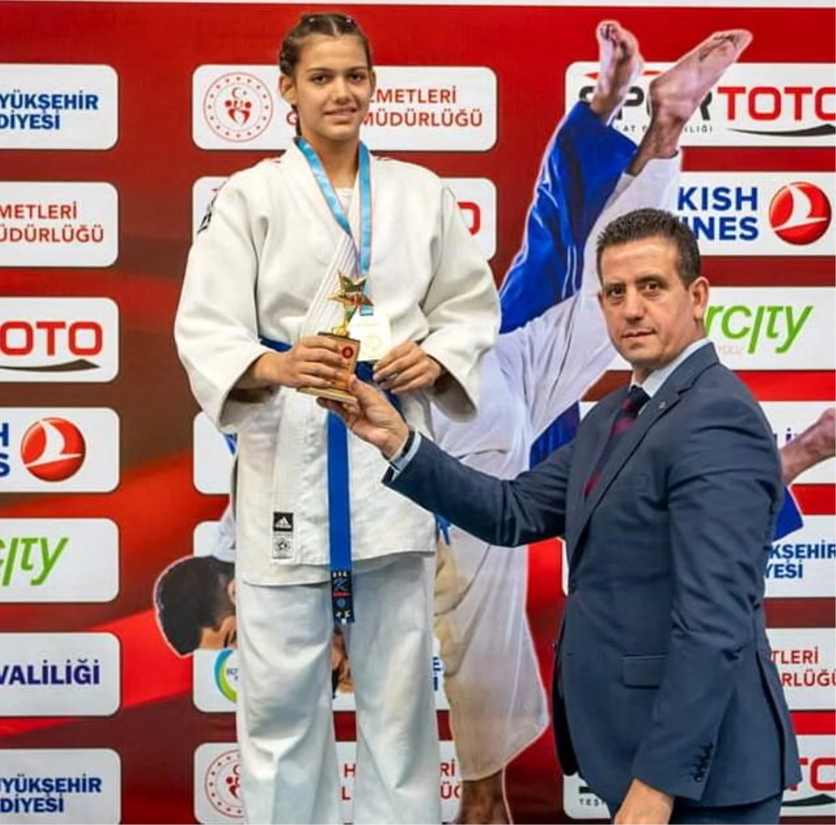 Manisalı judocu Hira Kılkış Türkiye Şampiyonu