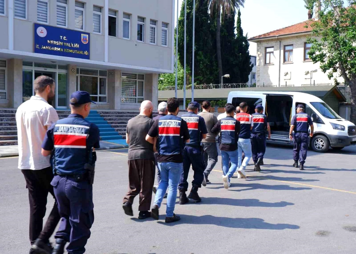 Mersin\'de DEAŞ Operasyonu: 11 Tutuklama, 2 Ev Hapsi