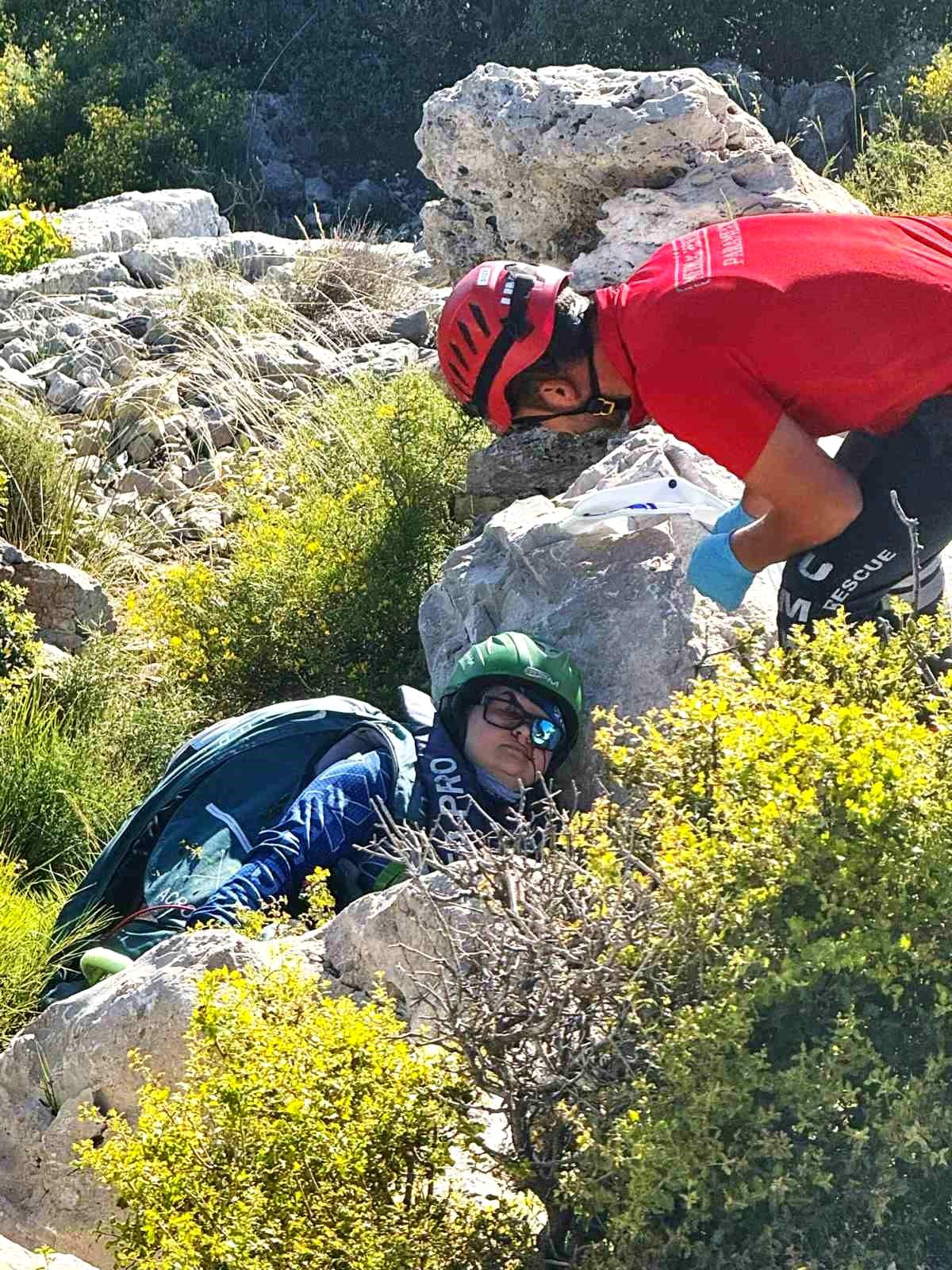 Fethiye Babadağ\'da Rus Kadın Pilot Yaralandı