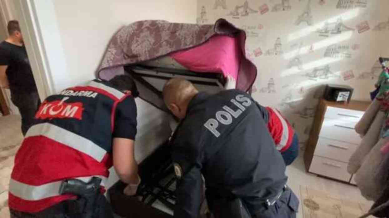 Vatandaşları cezaevinden tahliye vaadiyle dolandırdılar! 1'i avukat 9 kişi tutuklandı