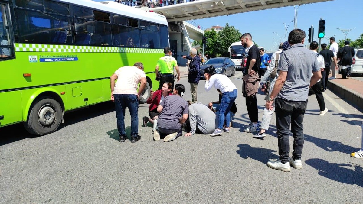 İzmit\'te otomobilin çarpması sonucu genç kadın yaralandı