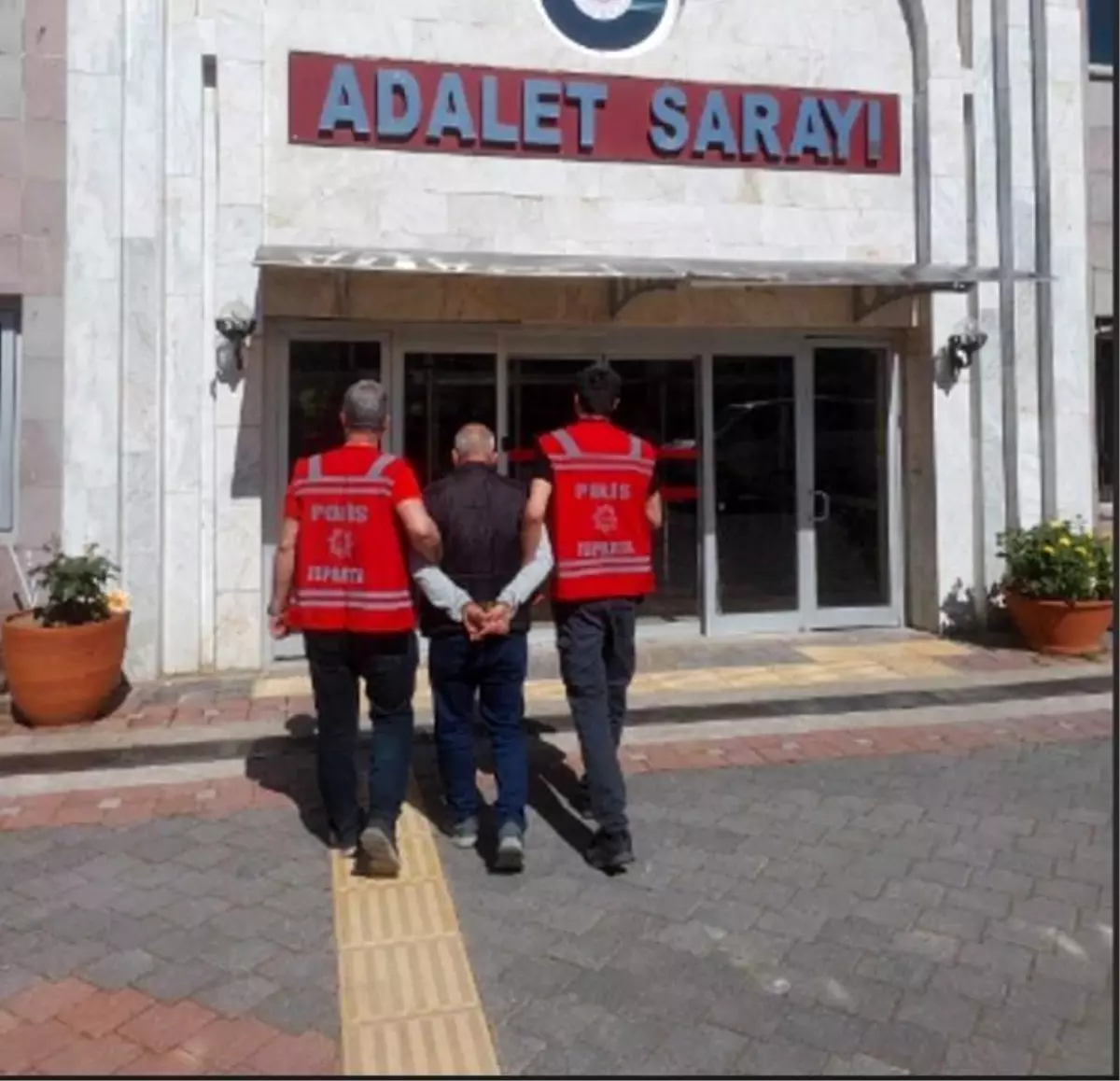 Isparta\'da 7 adet yakalama müzekkeresi bulunan şahıs yakalandı