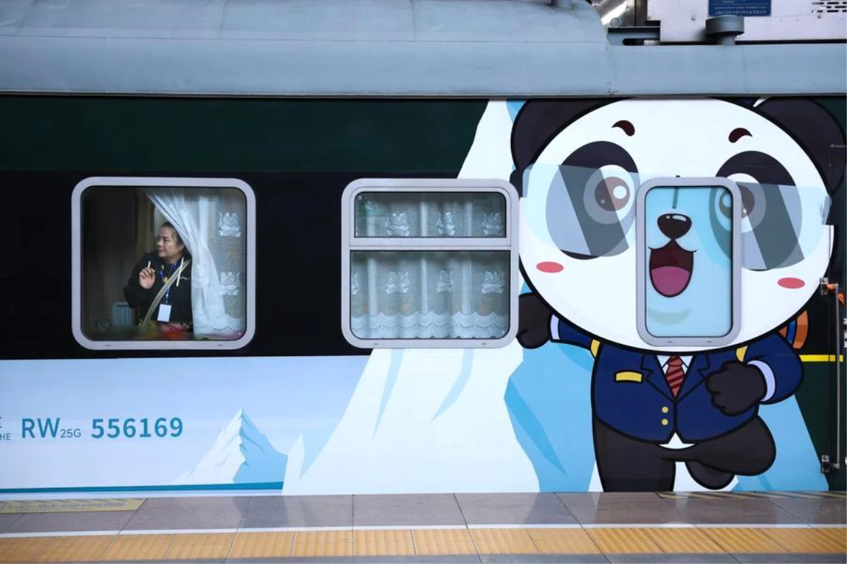 Panda Treni, Çin\'den Laos\'a Yola Çıktı