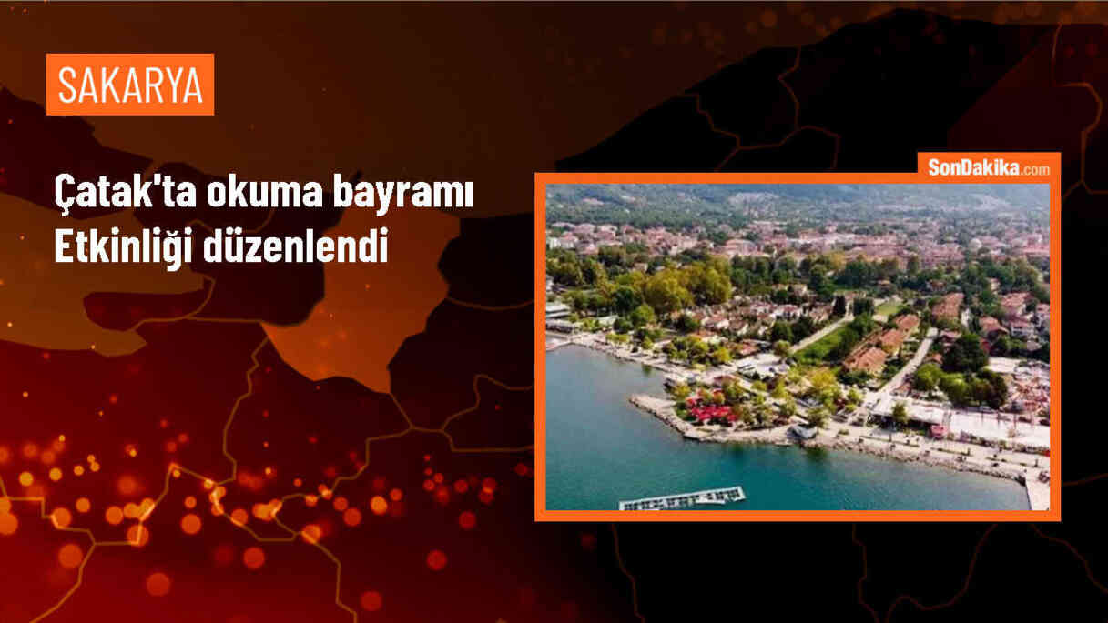Van Çatak\'ta Atatürk İlkokulu\'nda Okuma Bayramı Etkinliği Düzenlendi