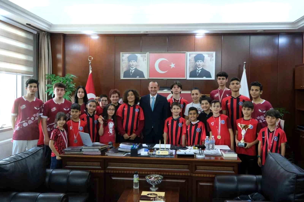 Çiftlikköy Belediyespor Dart Takımı Türkiye 3.lüğü kazandı