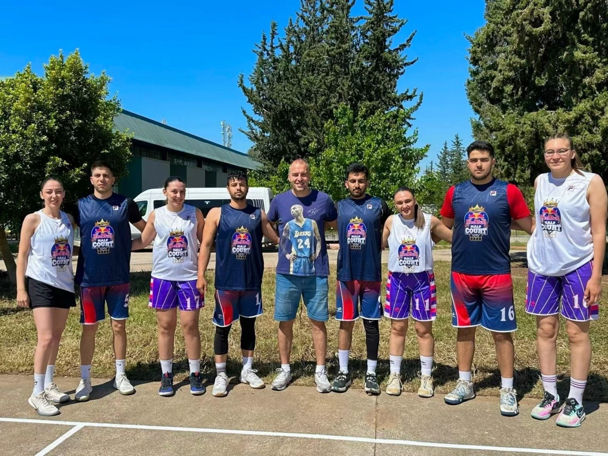 Erciyes Üniversitesi 3x3 Basketbol Şampiyonası\'nda ikinci ve üçüncü oldu