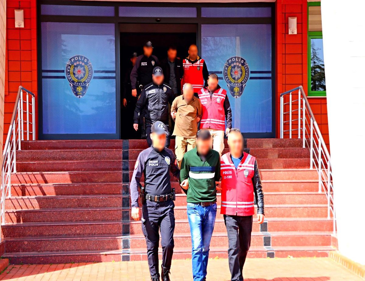 Isparta Merkezli Dolandırıcılık Operasyonunda 20 Kişi Gözaltına Alındı