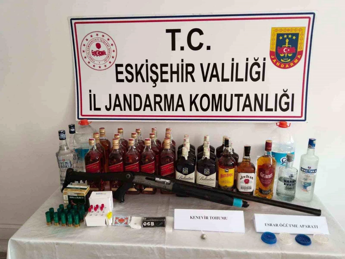Eskişehir\'de kaçak alkollü içecek satıcısı yakalandı