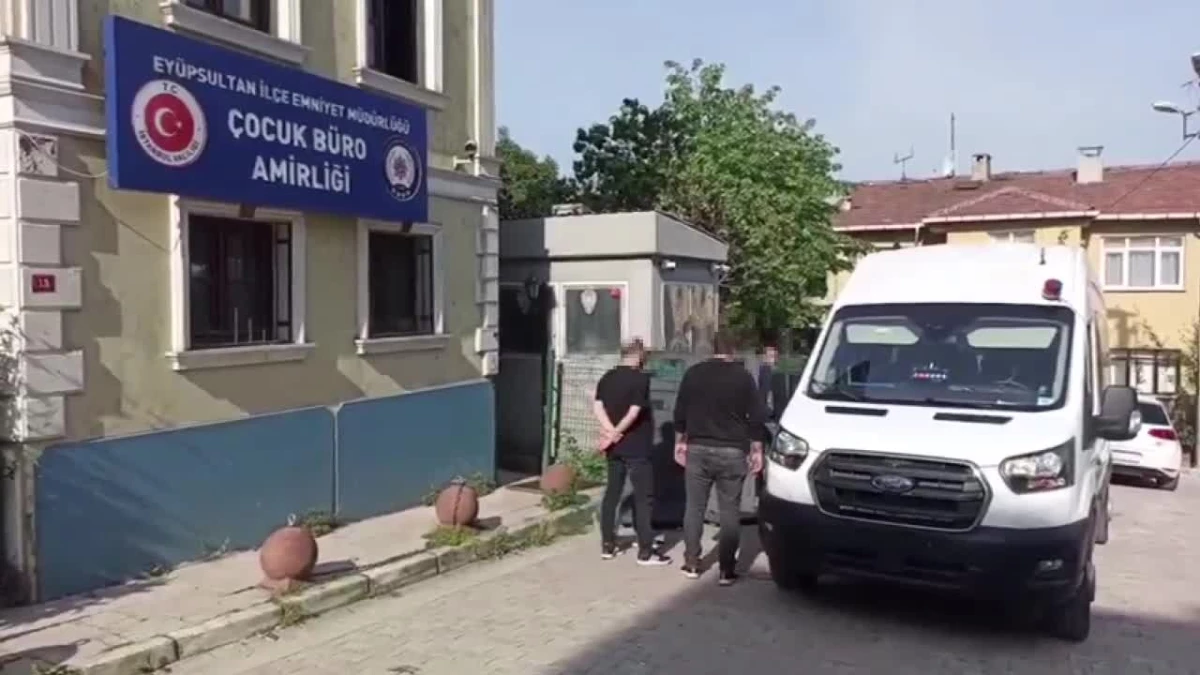 Alibeyköy\'de Okul Müdürü Silahla Öldürüldü, Şüpheli Adliyeye Sevk Edildi