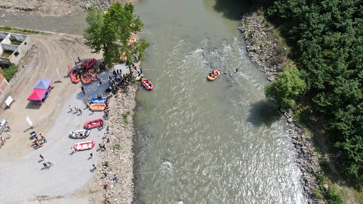 Okul Sporları Rafting Türkiye Şampiyonası Düzce\'de Başladı