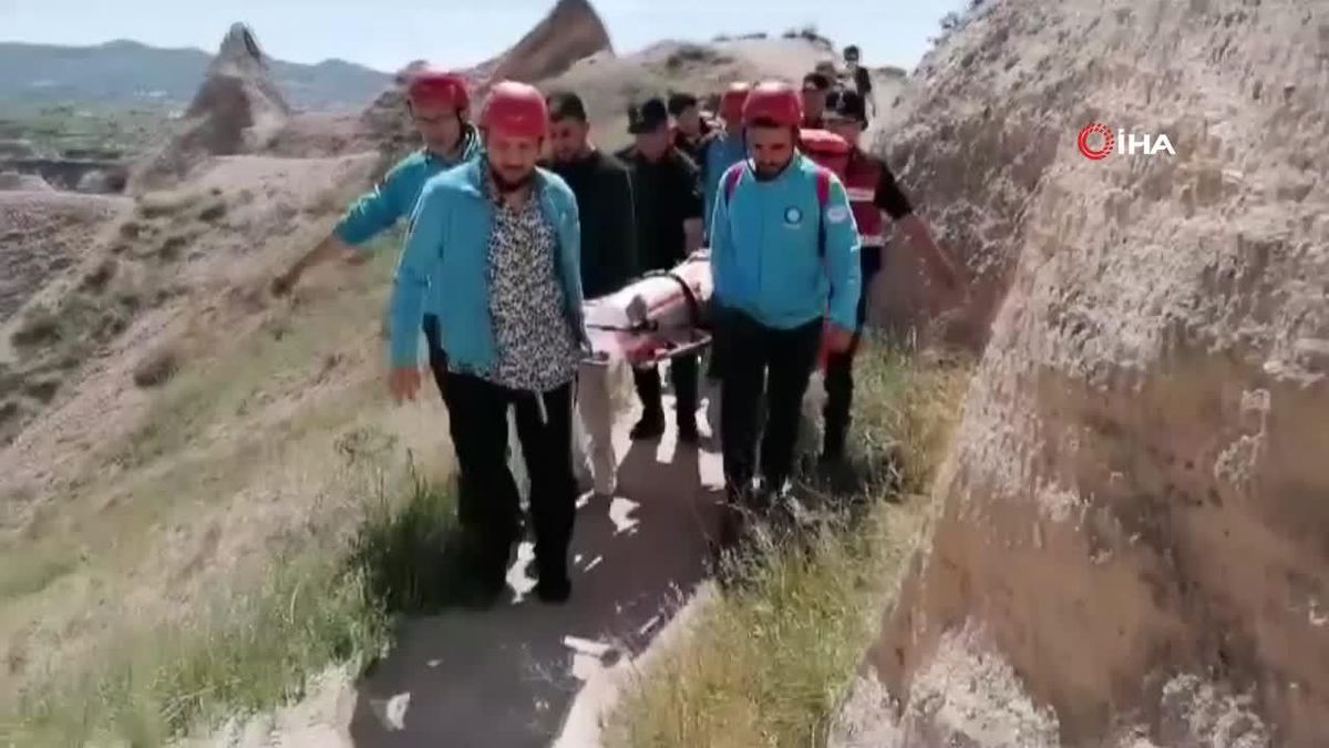 Peribacasından düşen turist yaralandı