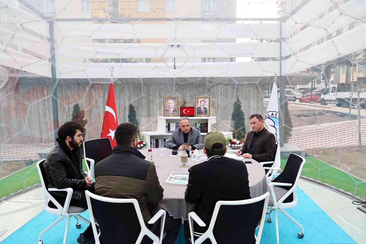 Talas Belediye Başkanı Mustafa Yalçın, \'Şeffaf Odada Başkanla Baş Başa\' uygulamasında 120. buluşmayı gerçekleştirdi