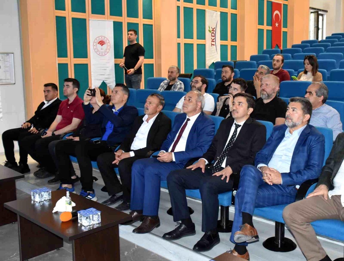 Denizli Organize Sanayi Bölgesi\'nde TKDK destekleri hakkında bilgilendirme toplantısı düzenlendi