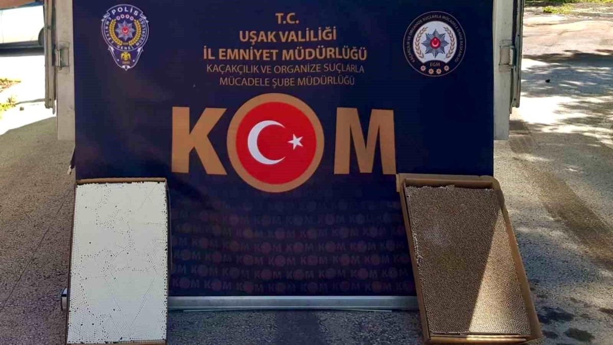 Uşak\'ta 4 milyon 250 bin değerinde kaçak makaron ele geçirildi