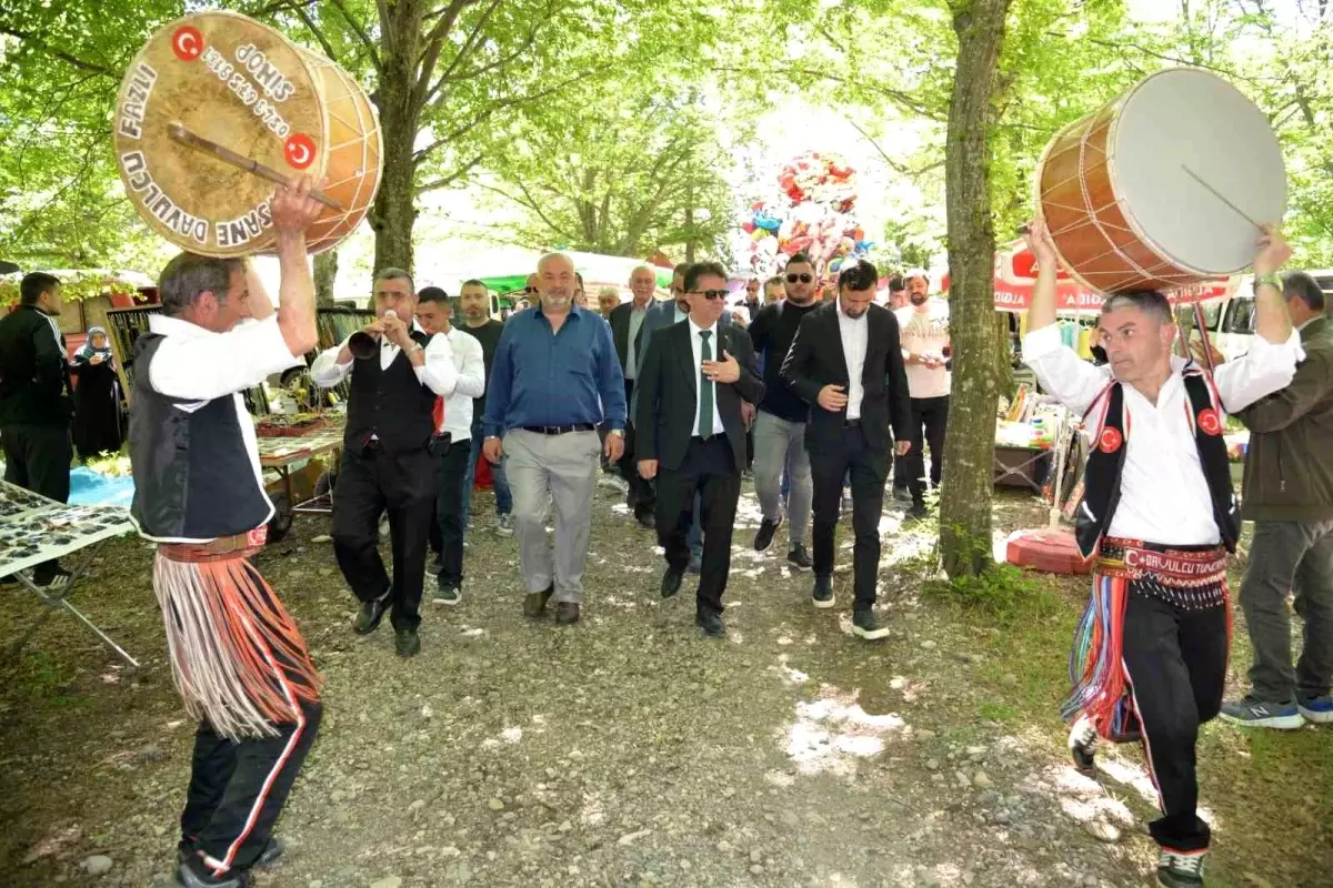 Sinop\'ta Yusuflu Hıdırellez ve Güreş Şenliği Coşkuyla Gerçekleştirildi