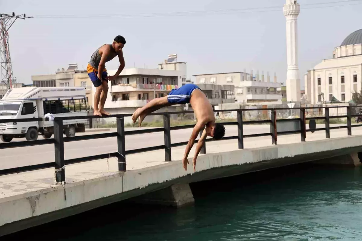 Adana\'da Gençlerin Tehlikeli Serinliği Devam Ediyor