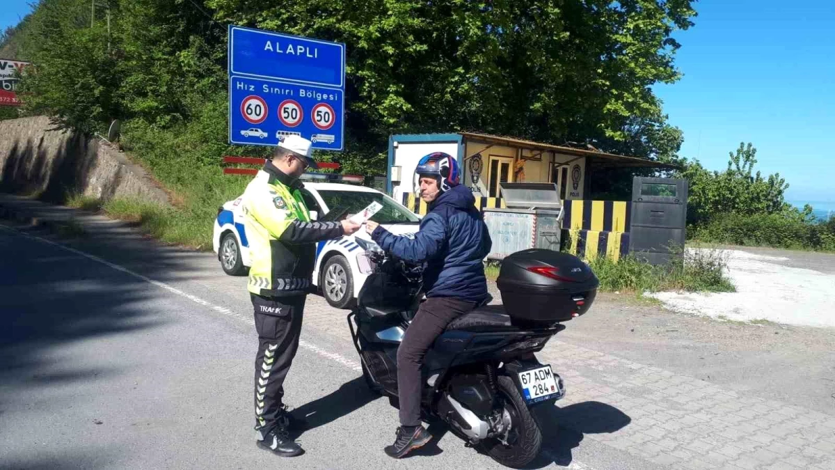 Zonguldak Alaplı\'da Motosiklet Sürücülerine Denetim Yapıldı