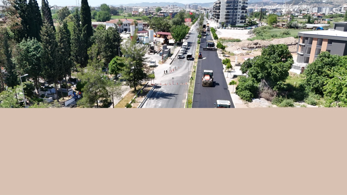 Aydın Büyükşehir Belediyesi, Tepecik Mahallesi\'nde Yol Çalışmalarına Devam Ediyor